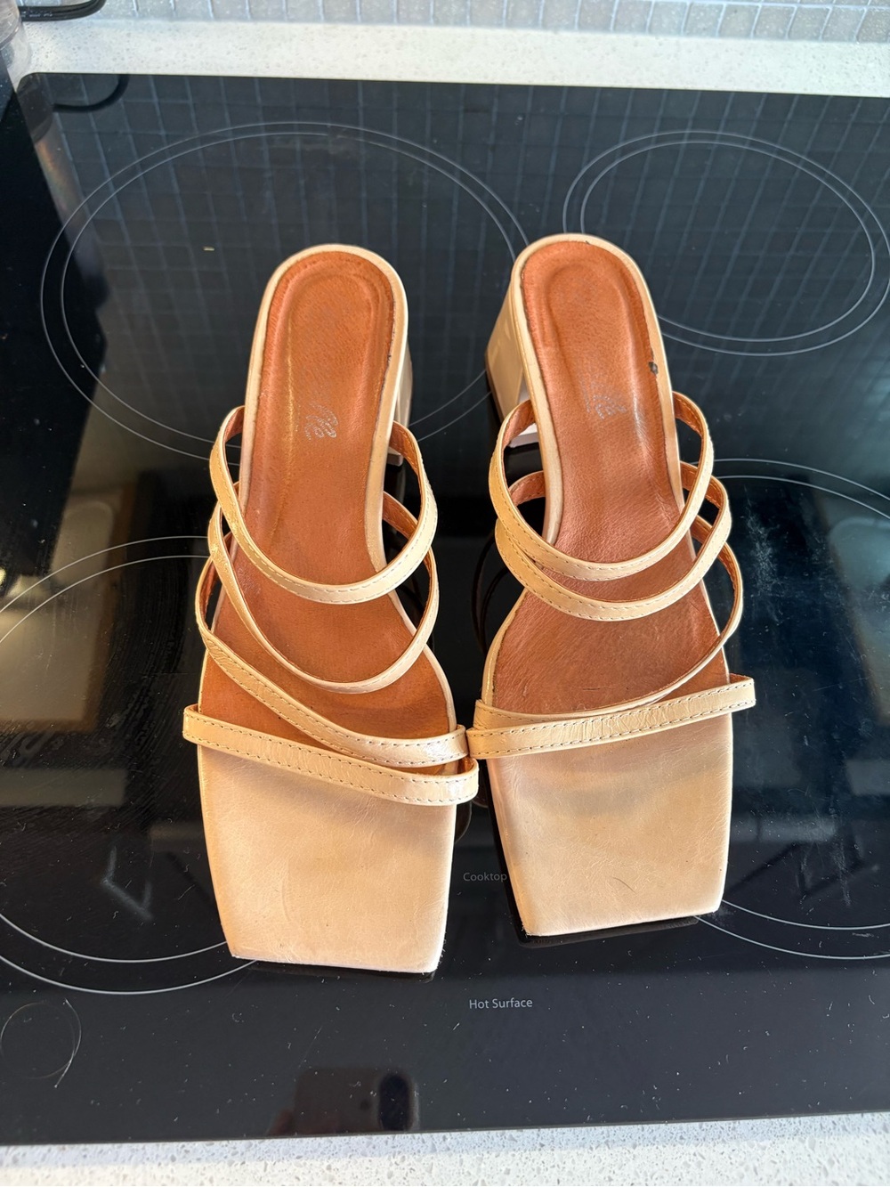 L'INTERVALLE Tan Strappy Square-Toe Slide Heels